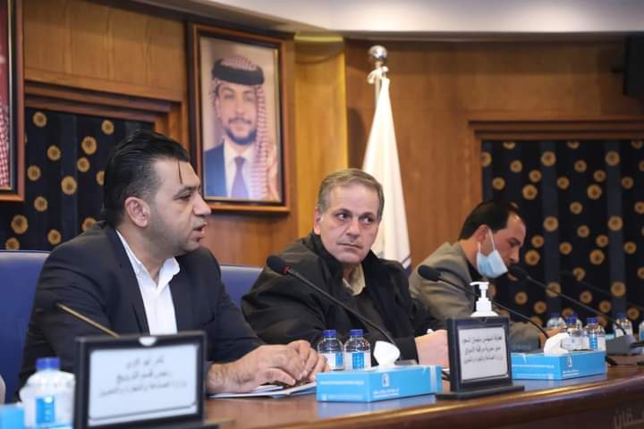  الصناعة والتجارة  تنظم ورشة توعوية حول التنزيلات والعروض
