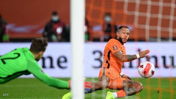 هولندا تتأهل إلى كأس العالم بعد الفوز على النرويج