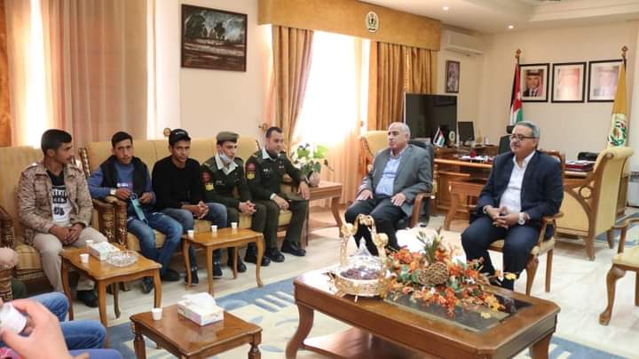 مدرسة الأمير الحسن بن طلال الثانوية  أذرح تزور جامعة الحسين بن طلال.