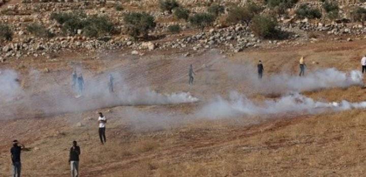 إصابة فلسطينيين جراء قمع الاحتلال مظاهرتين في نابلس