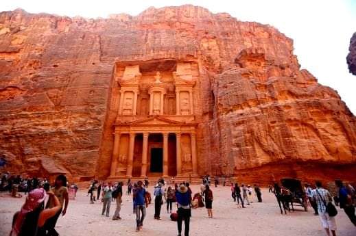 توقّعٌ بارتفاع الحركة السياحية في المثلث الذهبي