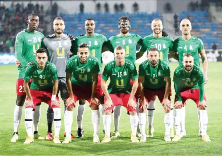 16 لاعبا خارج كشوفات الوحدات