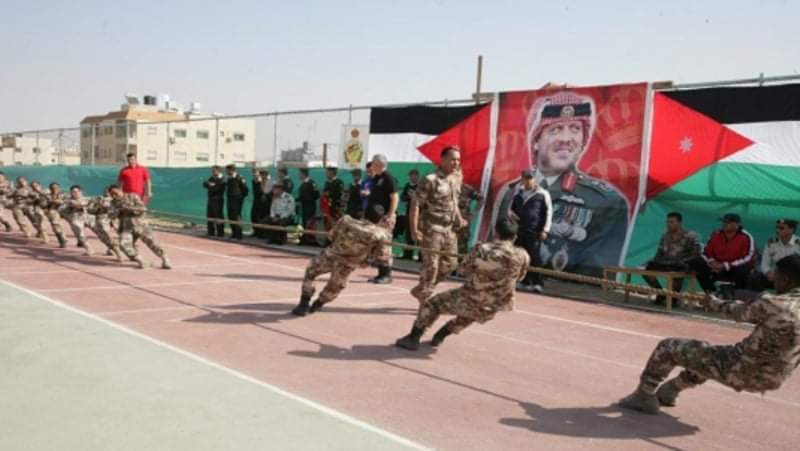 فريق سلاح المدفعية يظفر باللقب العسكري لشد الحبل