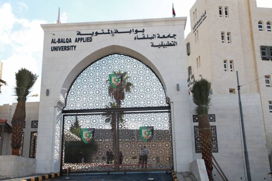 فريق طلبة البلقاء التطبيقية يتشرفون بتمثيل الأردن في َمسابقة هوواي العالمية في الصين