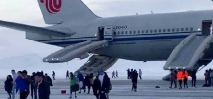 نيوزيلندا توقف رحلات الطيران المباشر مع 9 دول أفريقية