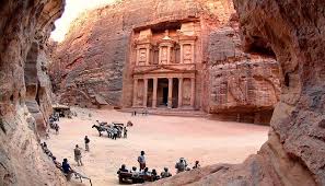 الفرجات: 10 فنادق تحت الإنشاء والتأهيل في البترا