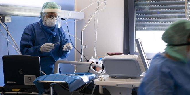 74 وفاة وأكثر من 17 ألف إصابة جديدة بكورونا في إيطاليا