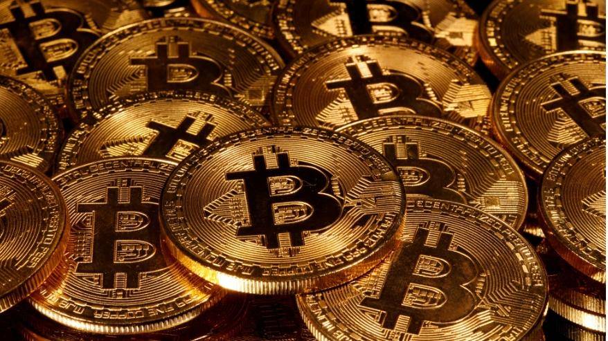 صعود حاد لأسعار العملات الرقمية بقيادة بيتكوين