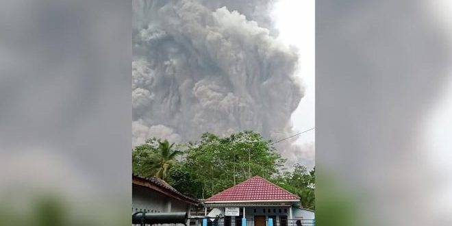 مقتل 13 شخصاً جراء ثوران بركان سيميرو في إندونيسيا