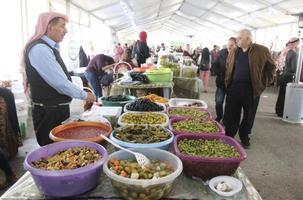أكثر من 3 مليون دينار مبيعات مهرجان الزيتون خلال 10 أيام