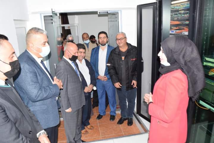 جامعة إربد الأهلية تعيد تأهيل غرفة السيرفرات المركزية