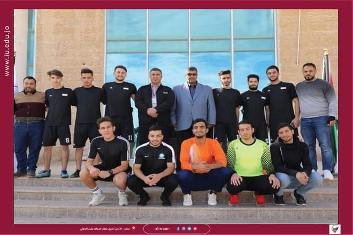 عمادة شؤون الطلبة في  الإسراء  تشارك في مباراة ودية مع طلبة جامعة البترا