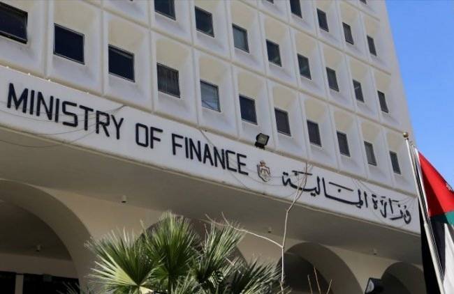 المالية: ارتفاع الإيرادات 18.8 والنفقات 6.8  خلال 9 أشهر