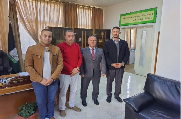 عميد شؤون الطلبة الدكتور محمد ذيابات في جامعة اليرموك يلتقي الطالب عمر مهيدات  ويشيد بتميزه على  مستوى الوطن