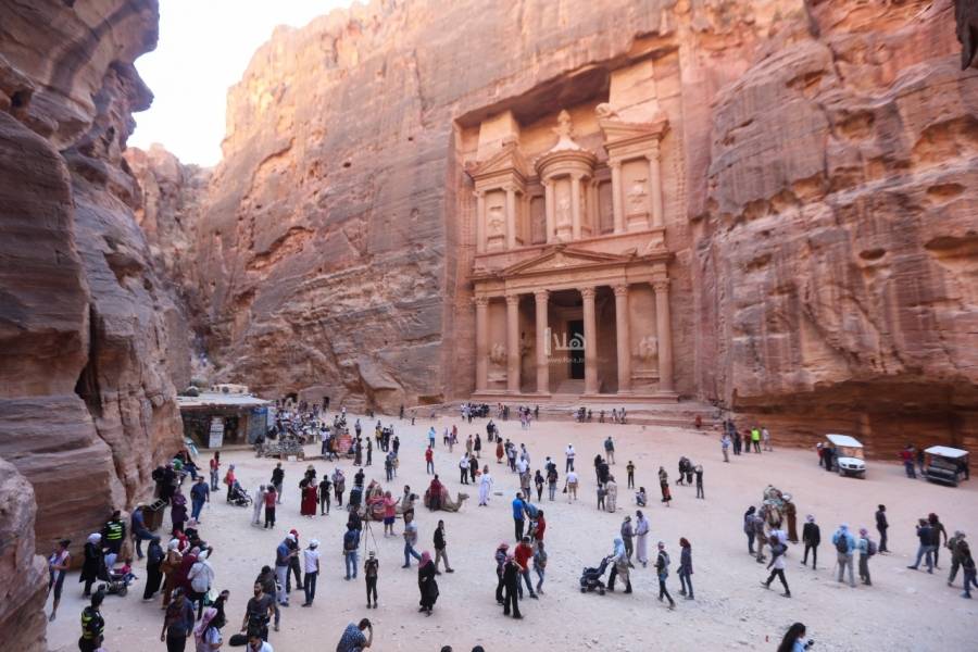 توقع قدوم 300 ألف سائح جديد إلى الأردن في 2022