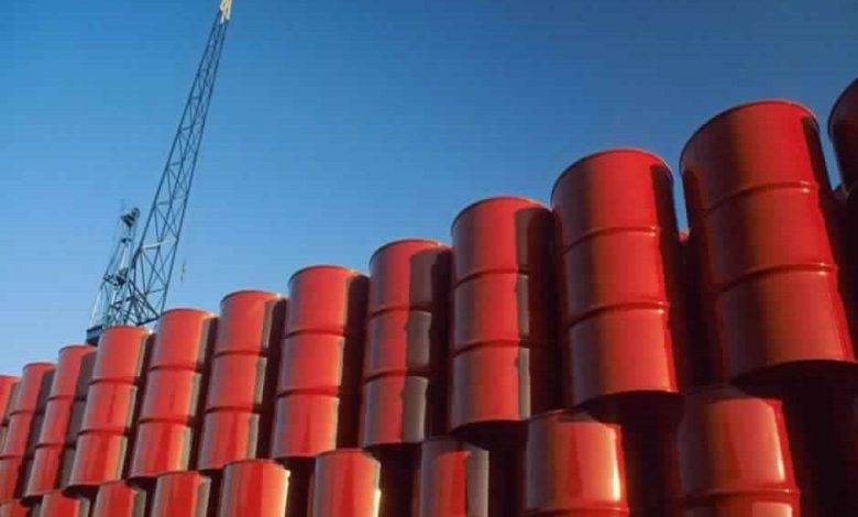 عقل يعلن توقعاته حول أسعار النفط والغاز في 2022