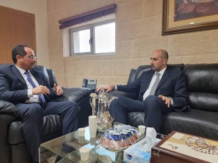 رئيس مجلس ادارة أكاديمية القدس للبحث العلمي يزور الجامعة الألمانية الأردنية‎