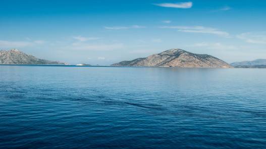 فقدان 8 فلسطينيين في حادث غرق مركب في بحر ايجه