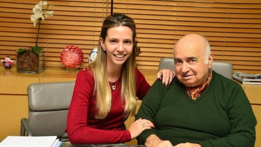 وفاة وكيل أعمال مارادونا السابق