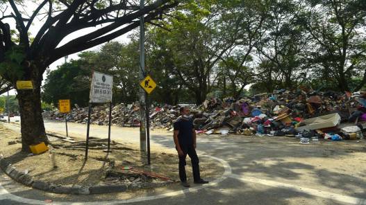 الفيضانات تجتاح سبع ولايات في ماليزيا وإجلاء الآلاف