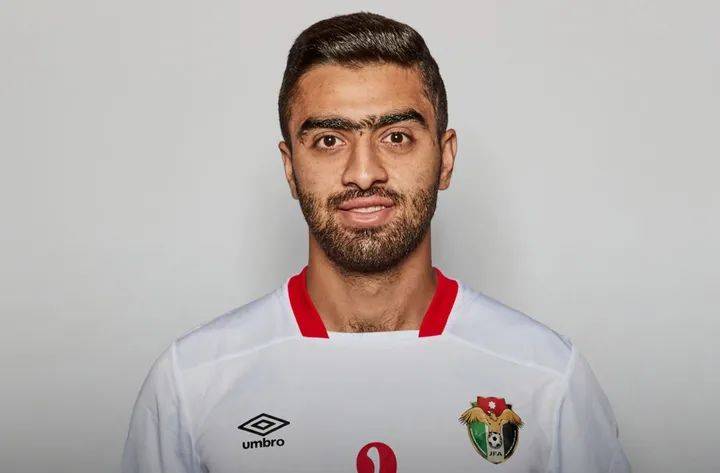 الوحدات يتعاقد مع اللاعب أبو حشيش