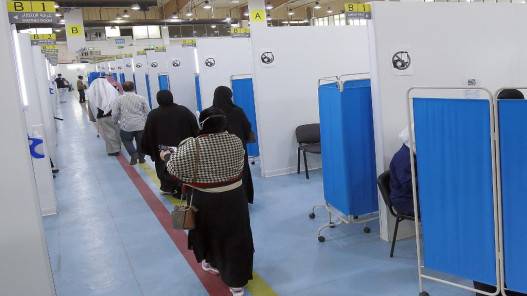 الكويت تحث مواطنيها على مغادرة دول أوروبية بسبب أوميكرون