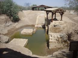 لبنان: احتفالات بذكرى عماد المسيح في نهر الاردن