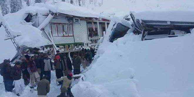 ارتفاع عدد ضحايا الثلوج الكثيفة في باكستان إلى 22