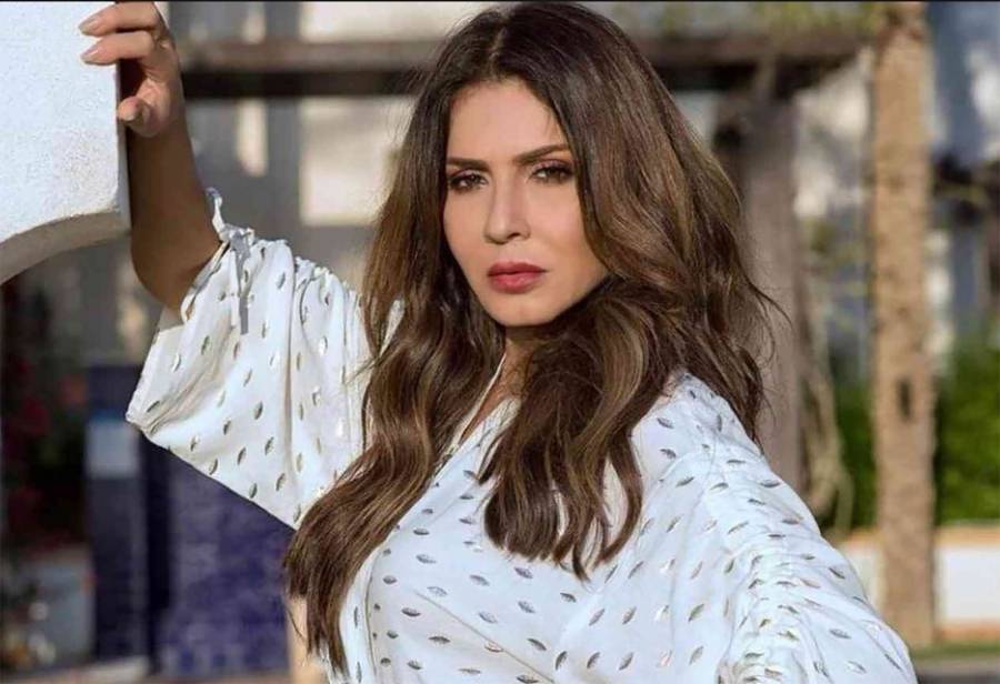 إصابة الفنانة المصرية نجلاء بدر  بسلالة أوميكرون