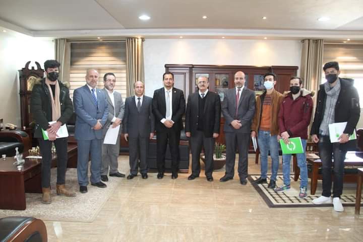 شركة الدائرة الخضراء تكرم جامعة ال البيت وطلبتها المشاركين بمسابقة الأمن السيبراني _صور