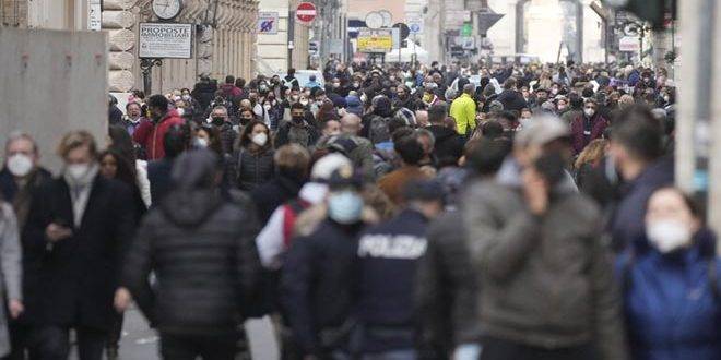 أكثر من 220 ألف إصابة جديدة بفيروس كورونا في إيطاليا