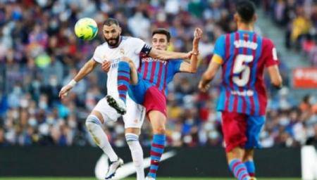 مواجهة نارية بين برشلونة وريال مدريد في السعودية الأربعاء