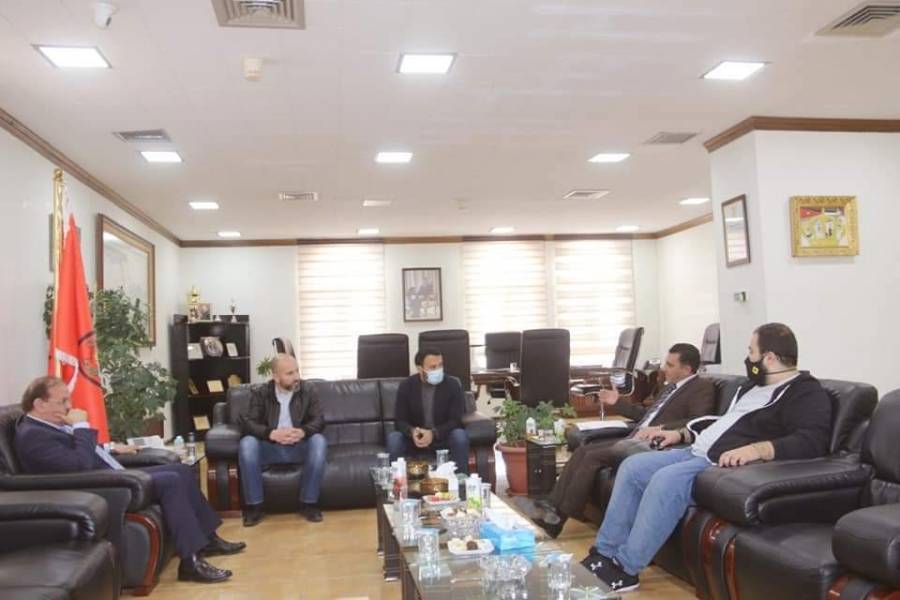 بحث التعاون المشترك بين زين وجامعة مؤتة في مجال الريادة والابداع