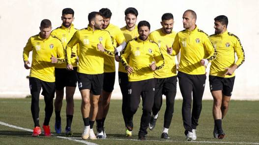 المنتخب الوطني يتدرب بـ 12 لاعبا محليا استعداداً للقاء نيوزيلندا وديا