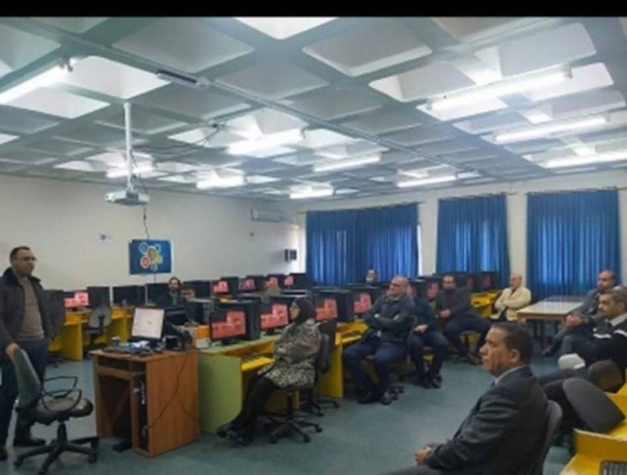 ورشة عمل في جامعة عمان الأهلية حول برمجة الروبوت