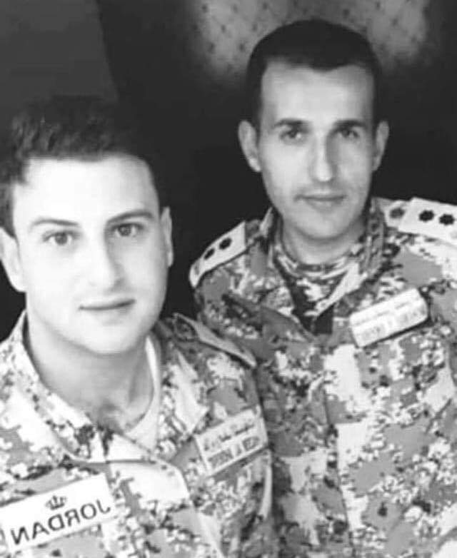 صورة تجمع الشهيدان النقيب محمد الخضيرات و الملازم ثاني حازم شديفات