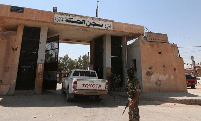 مقتل 18 شخصا من قوات الأمن الكردية و16 من داعش باشتباكات في سجن الحسكة