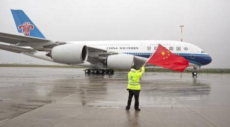 الصين ترفض تعليق أمريكا 44 رحلة طيران