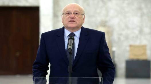 رئيس وزراء لبنان يستقبل وزير خارجية الكويت السبت في بيروت