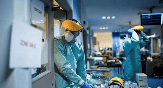 أكثر من 4900 إصابة جديدة بكورونا في العراق