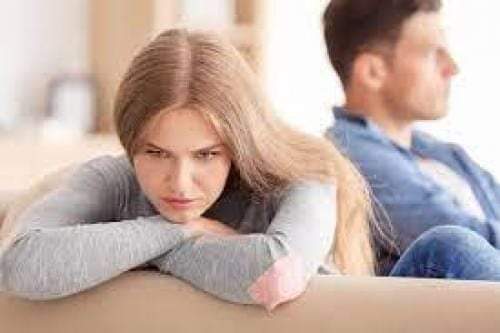 صفات يكرهها الرجل في المرأة وتجعله يفر هارباً من البيت