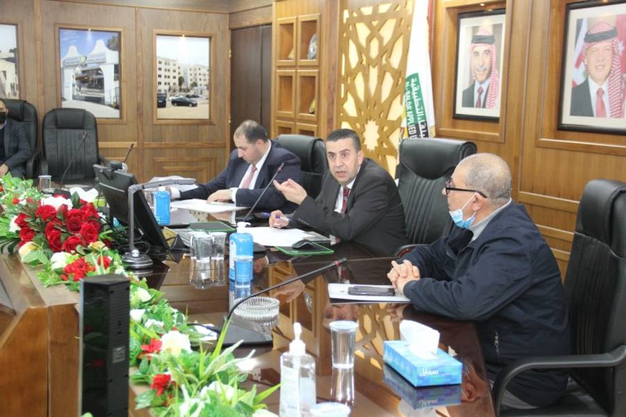 رئيس جامعة البلقاء التطبيقية يلتقي عمداء الكليات الخاصة