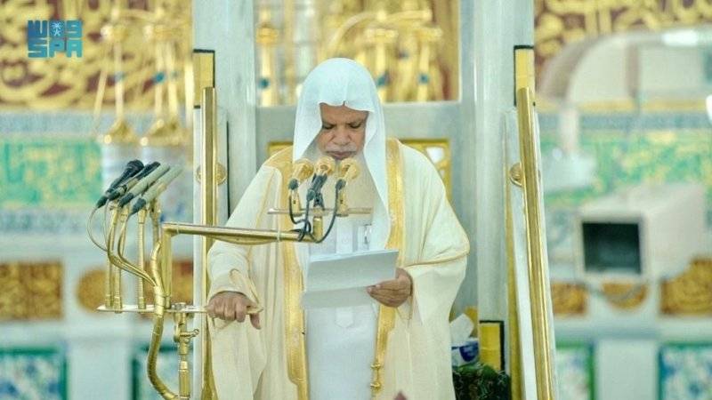 إمام المسجد النبوي يحذر من الجرأة على الله في فسحة الأجل وبلوغ الأمل
