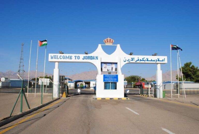 أكثر من 21 ألف شخص دخل الأردن عبر معبر وادي عربة في 2021