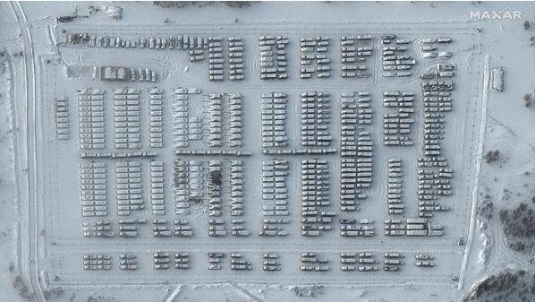 وزيرة خارجية بريطانيا: غزو روسيا لأوكرانيا قد يكون وشيكا