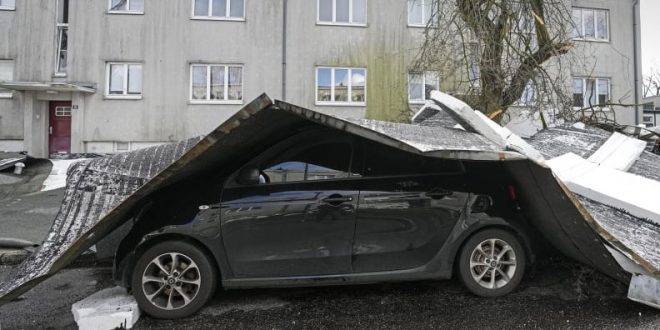 مصرع 4 أشخاص جراء عواصف عاتية تضرب وسط أوروبا