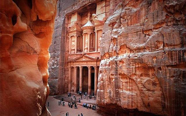 تنشيط السياحة تعمم بعدم طلب فحص كورونا في المنشآت السياحية