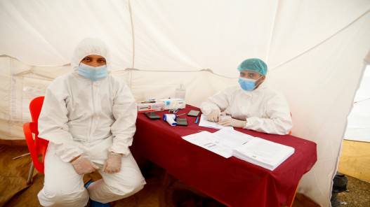 19 وفاة و1255 إصابة جديدة بفيروس كورونا في الأراضي الفلسطينية