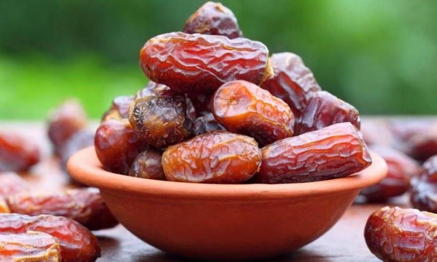 ما فائدة تناول 7 تمرات على الريق؟