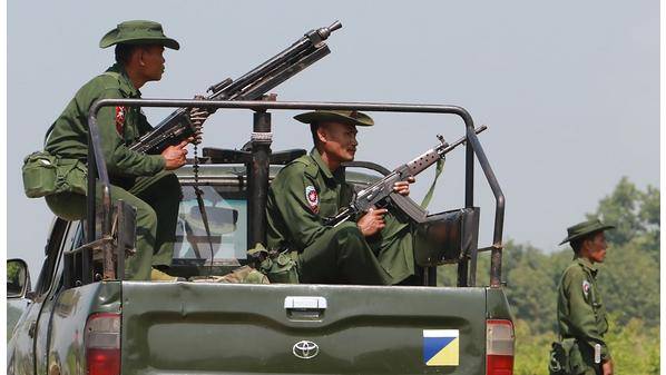 خبير أممي يدعو لوقف تصدير أسلحة لجيش ميانمار